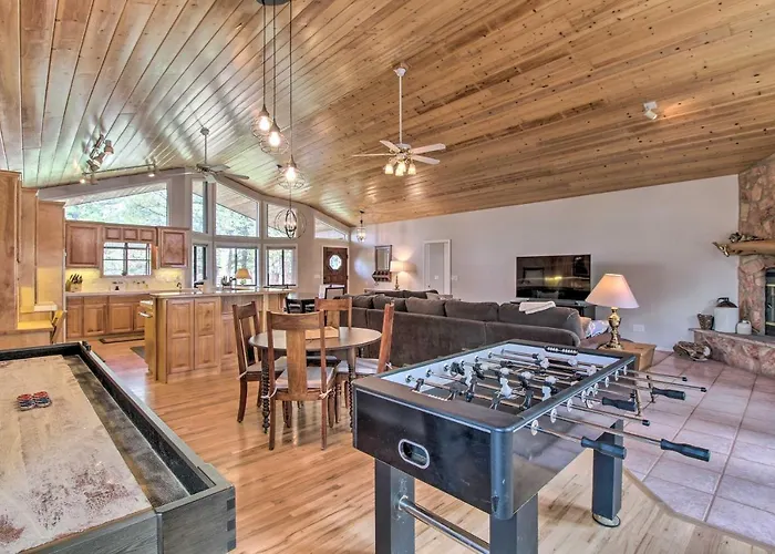 Holiday home Yard, Grill & Games: Spacious In Lakeside! *